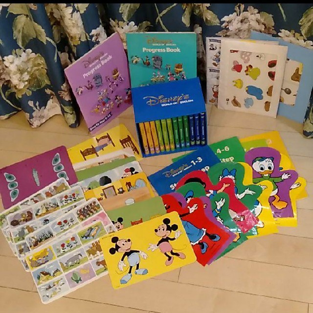 DWE ディズニー英語システム 英語 SBS DVD ワールドファミリー - おもちゃ DWE ディズニー英語システム 英語 SBS DVD ワールドファミリー - おもちゃ
