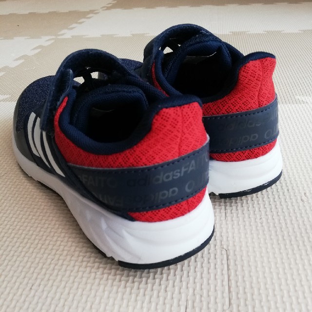 adidas(アディダス)のアディダス スニーカー 20.0センチ キッズ/ベビー/マタニティのキッズ靴/シューズ(15cm~)(スニーカー)の商品写真