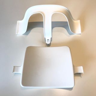 ストッケ(Stokke)の【クッション付き】ストッケ トリップトラップ ベビーセット 白(その他)