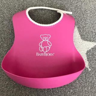 ベビービョルン(BABYBJORN)のベビービョルン　ソフトスタイ　ベビースタイ　ピンク(お食事エプロン)