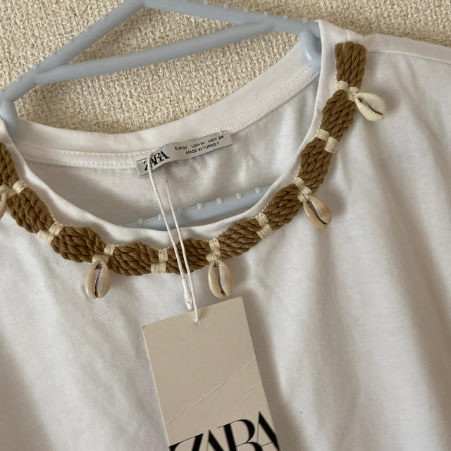 ZARA(ザラ)の新品　ZARA 貝殻　tシャッ レディースのトップス(Tシャツ(半袖/袖なし))の商品写真