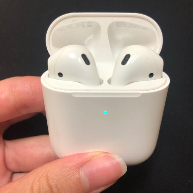 Airpods 初代　Apple