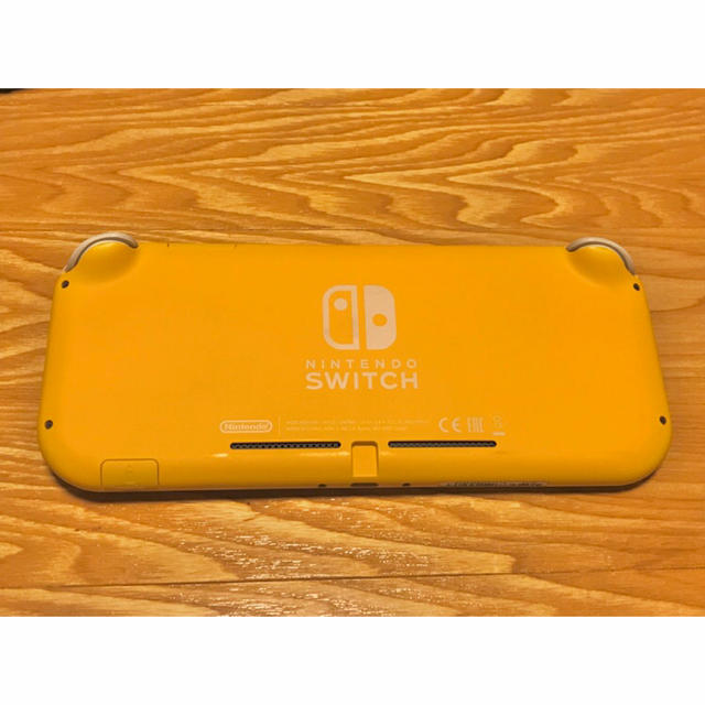 Nintendo Switch lite どうぶつの森 エンタメ/ホビーのゲームソフト/ゲーム機本体(携帯用ゲーム機本体)の商品写真