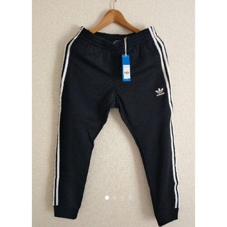 アディダス(adidas)の新品　adidasトラックパンツ　ジャージ(スラックス)