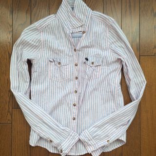 アバクロンビーアンドフィッチ(Abercrombie&Fitch)のアバクロストライプシャツ(シャツ/ブラウス(半袖/袖なし))