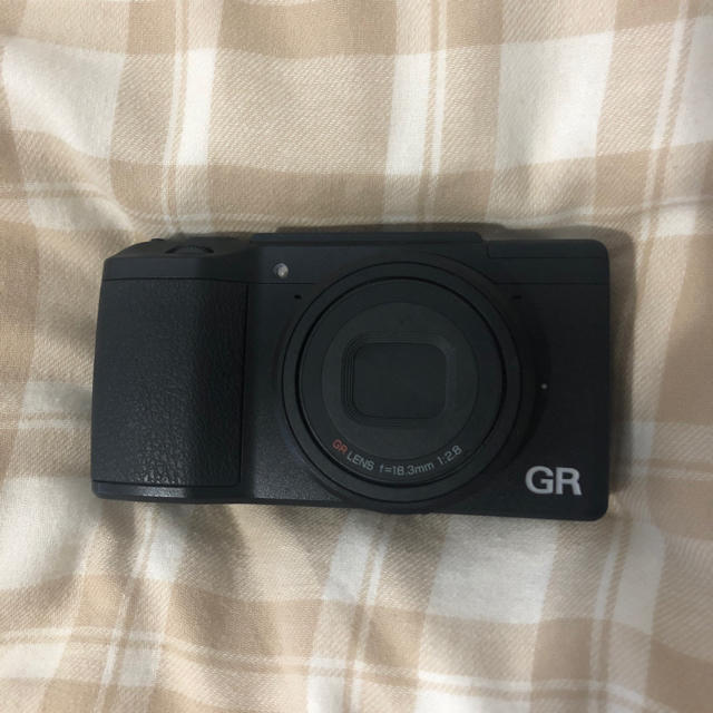 RICOH(リコー)のRICOH gr2 美品 値下げ中 スマホ/家電/カメラのカメラ(コンパクトデジタルカメラ)の商品写真