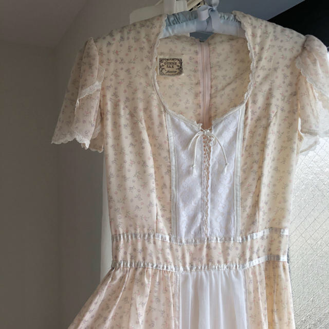 70's vintage GUNNE SAX 小花柄 ドレス 数量は多 www.skytrac.ca
