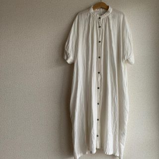 ネストローブ(nest Robe)のHonnete ハーフスリーブ　ギャザー ワンピース(ひざ丈ワンピース)