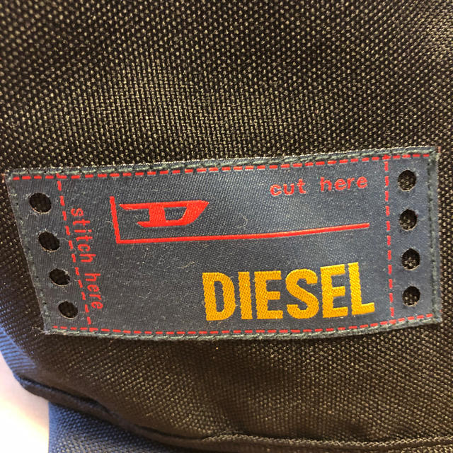 DIESEL(ディーゼル)のショルダーバッグ メンズのバッグ(ショルダーバッグ)の商品写真