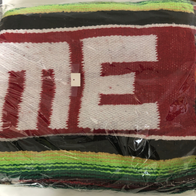 Supreme(シュプリーム)の【送料込】Supreme Serape Blanket メンズのアクセサリー(その他)の商品写真