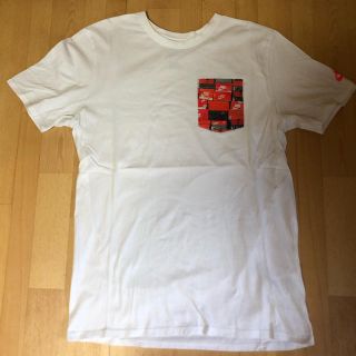 ナイキ(NIKE)のNIKE×atmos ポケットTEE  L(Tシャツ/カットソー(半袖/袖なし))