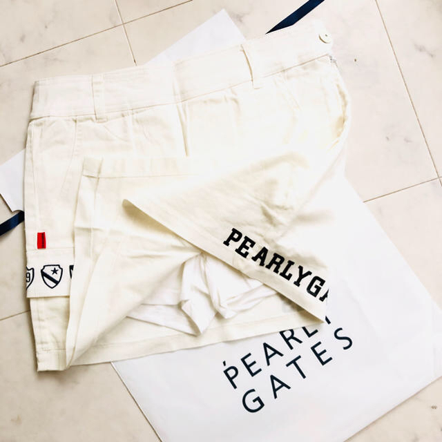 PEARLY GATES(パーリーゲイツ)のパーリーゲイツ　スカート チケットのスポーツ(ゴルフ)の商品写真