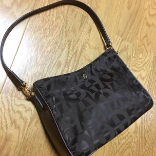 アイグナー(AIGNER)の【セピア様専用】AIGNER  ショルダーバッグ(ショルダーバッグ)