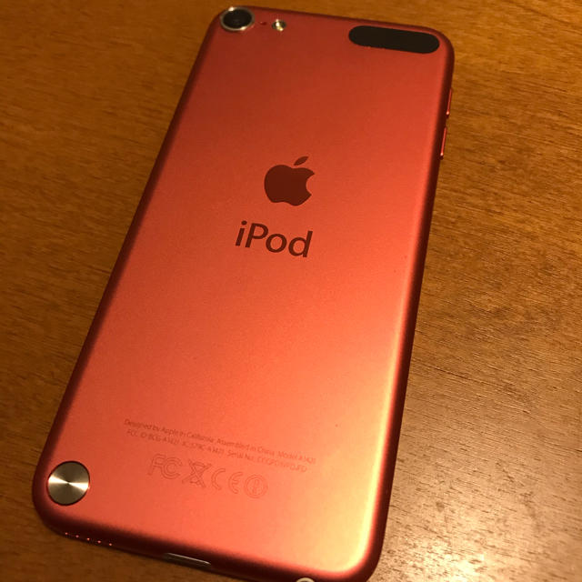 iPod touch(アイポッドタッチ)の【美品】iPod touch 第5世代　ピンク スマホ/家電/カメラのスマートフォン/携帯電話(スマートフォン本体)の商品写真