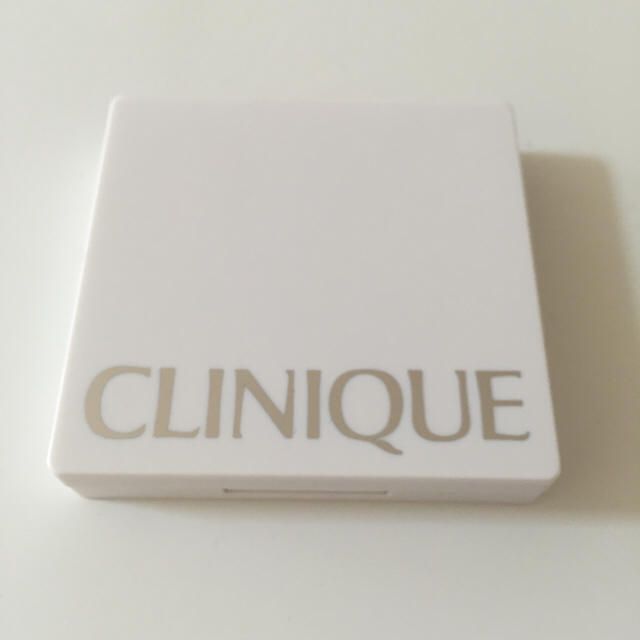 CLINIQUE(クリニーク)のクリニーク☆アイシャドウ コスメ/美容のベースメイク/化粧品(アイシャドウ)の商品写真