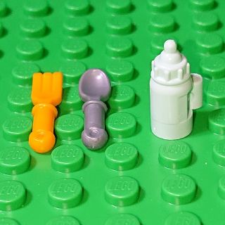 レゴ(Lego)の【新品】レゴ ミニフィグアイテム ベビー 食器 LEGO(その他)