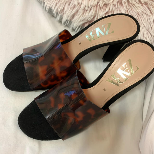 ZARA べっこう柄サンダル - サンダル ZARA べっこう柄サンダル - サンダル