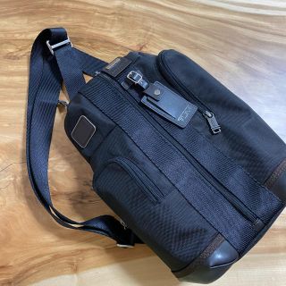 トゥミ(TUMI)のTUMI ボディーバッグ(ボディーバッグ)