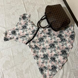 アプワイザーリッシェ(Apuweiser-riche)の【美品】♡ アプワイザーリッシェ♡ フラワープリントワンピース(ひざ丈ワンピース)