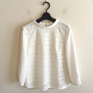 ロペ(ROPE’)のロペ♡オフホワイトのレーストップス(シャツ/ブラウス(長袖/七分))