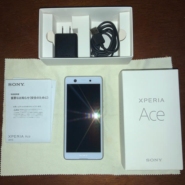Xperia Ace J3173 白 SIMフリー 超美品スマートフォン/携帯電話