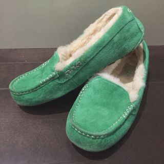 アグ(UGG)のUGG ANSLEY(スリッポン/モカシン)