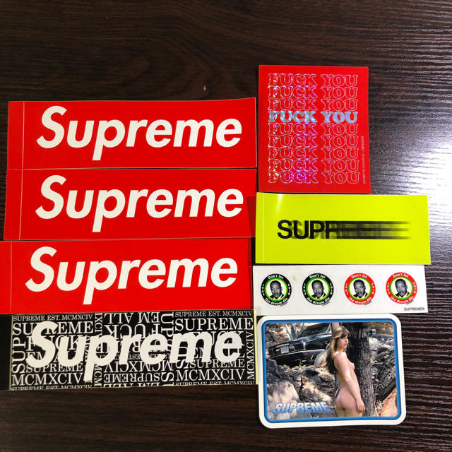 Supreme(シュプリーム)のシュプリーム　ステッカー　8枚 メンズのファッション小物(その他)の商品写真