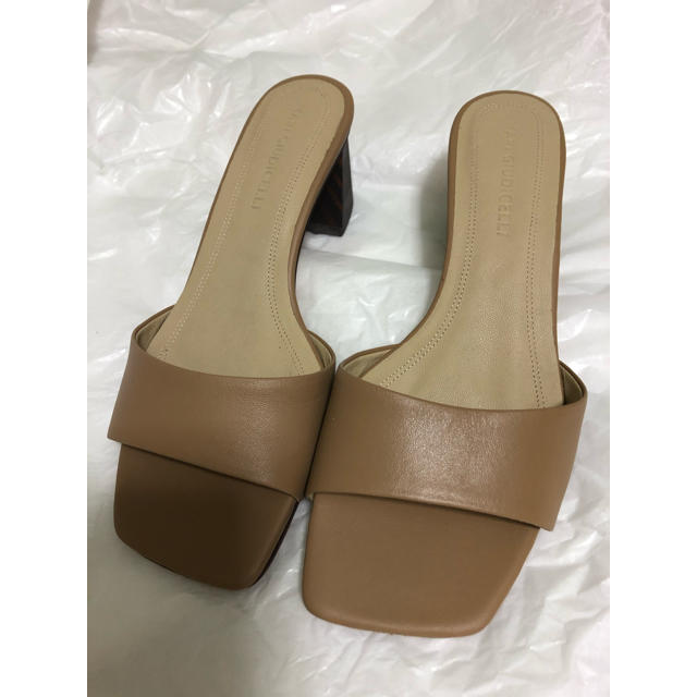 DEUXIEME CLASSE(ドゥーズィエムクラス)のMARI GIUDICELLI CARMEN SANDAL レディースの靴/シューズ(ミュール)の商品写真