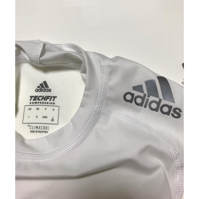 adidas(アディダス)のアディダス　インナーシャツ ノースリーブ スポーツ/アウトドアのサッカー/フットサル(ウェア)の商品写真