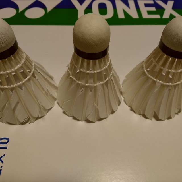 YONEX(ヨネックス)のバドミントンシャトルコック　Aランク100個 スポーツ/アウトドアのスポーツ/アウトドア その他(バドミントン)の商品写真