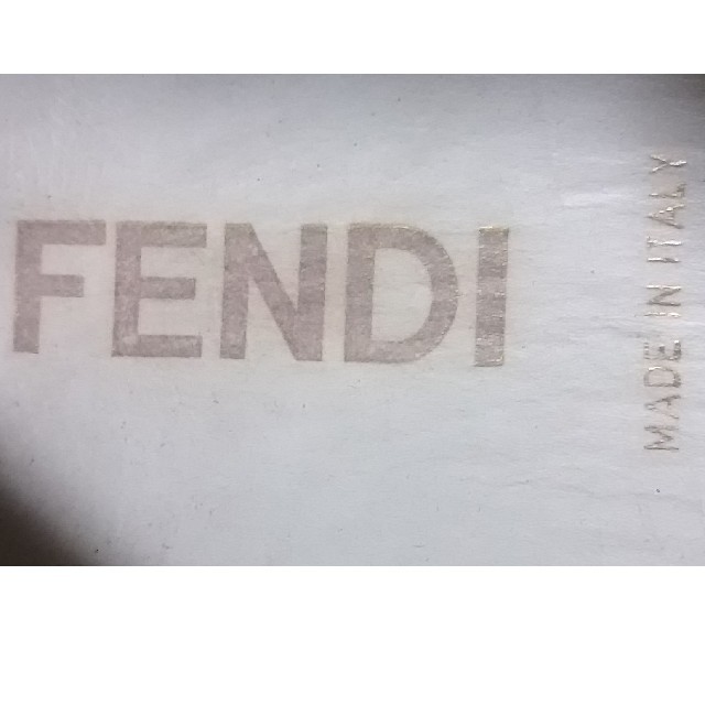 FENDI(フェンディ)の希少入手困難モデル!フェンディ高級イタリア製牛革レザースニーカー! メンズの靴/シューズ(スニーカー)の商品写真