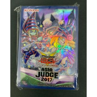 遊戯王 トゥーンブラックマジシャン　スリーブ　未開封　美品