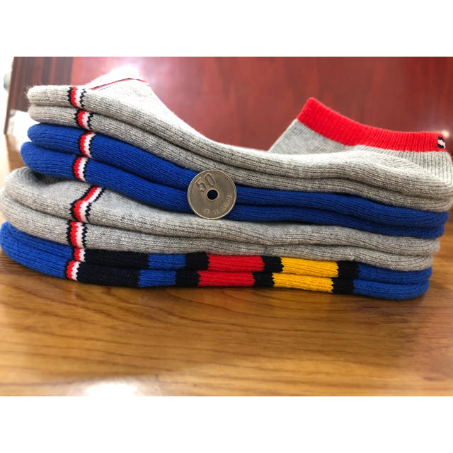 TOMMY HILFIGER(トミーヒルフィガー)の新品ミーヒルフィガーTOMMY HILFIGERレディースソックス4足セット22 レディースのレッグウェア(ソックス)の商品写真