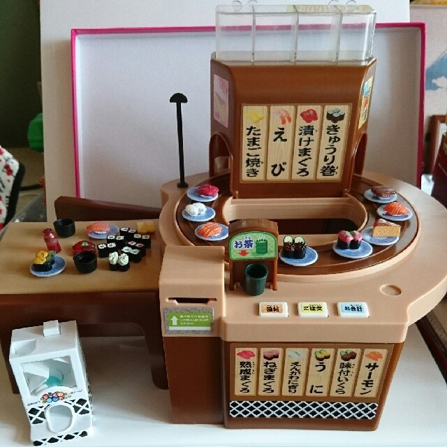 Takara Tomy(タカラトミー)のりかちゃんくら寿司セット エンタメ/ホビーのおもちゃ/ぬいぐるみ(キャラクターグッズ)の商品写真