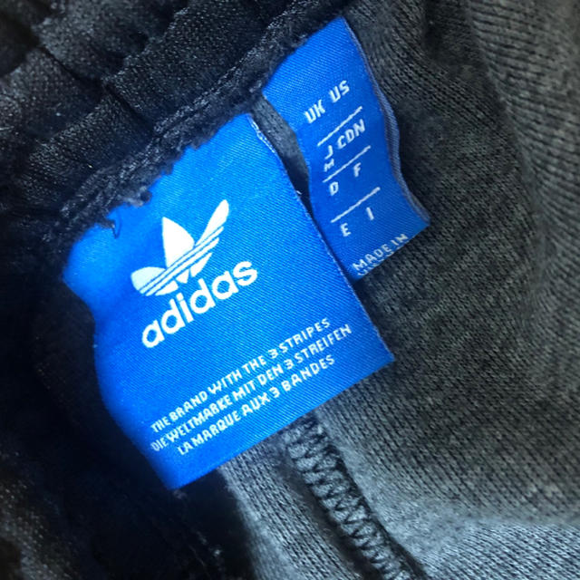 adidas(アディダス)のadidas originals トラックパンツ レディースのパンツ(カジュアルパンツ)の商品写真