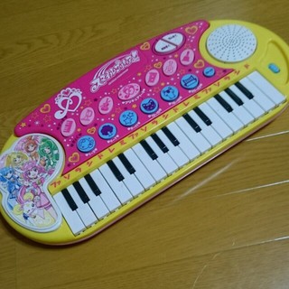 バンダイ(BANDAI)のプリキュアピアノ(楽器のおもちゃ)