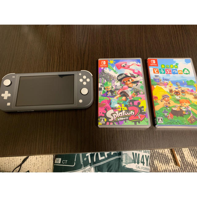 Nintendo Switch - 任天堂スイッチライト+カセット2つの通販 by みなみ