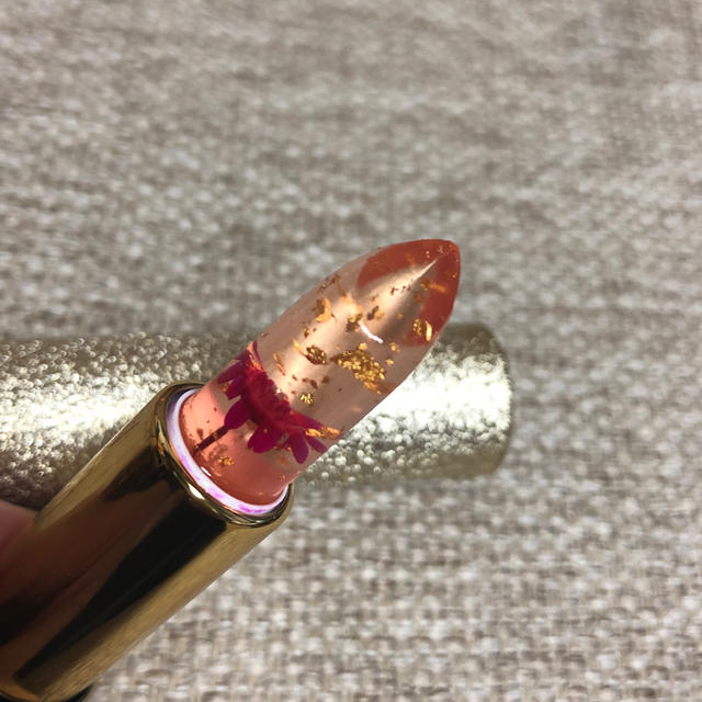 Kylie Cosmetics(カイリーコスメティックス)のカイリジュメイ　リップ コスメ/美容のベースメイク/化粧品(口紅)の商品写真