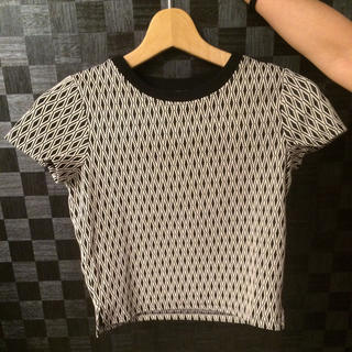 ザラ(ZARA)のカッコかわいい♫新品！ZARA★トップス(Tシャツ/カットソー(半袖/袖なし))