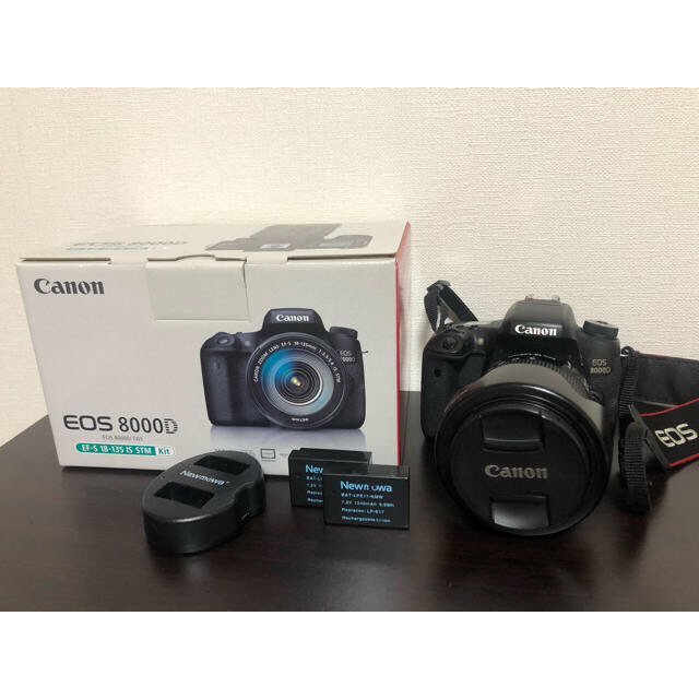 Canon(キヤノン)のCanon  EOS 8000D EF-S 18-135 IS STM KIT スマホ/家電/カメラのカメラ(デジタル一眼)の商品写真