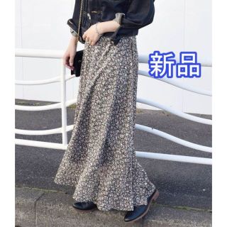 シップスフォーウィメン(SHIPS for women)の新品★SHIPS Khaju フラワープリントロングスカート ブラック(ロングスカート)