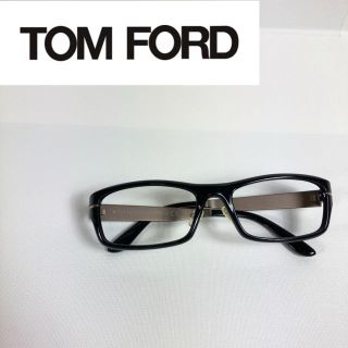 トムフォード(TOM FORD)のトムフォード サングラス メガネ レンズなし 人気モデル(サングラス/メガネ)