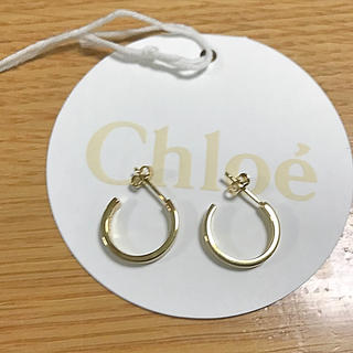 クロエ(Chloe)のクロエ　ピアス　未使用　ベージュ(ピアス)