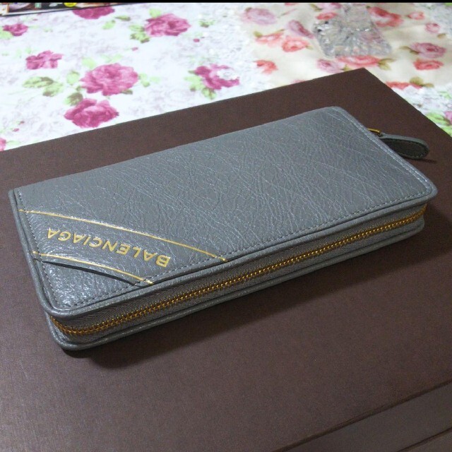 BALENCIAGA ラウンドファスナー長財布レザー | www.innoveering.net