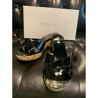 ジミーチュウ(JIMMY CHOO)のJIMMY CHOO エナメルウェッジ　サンダル　サイズ37 24センチ相当(サンダル)