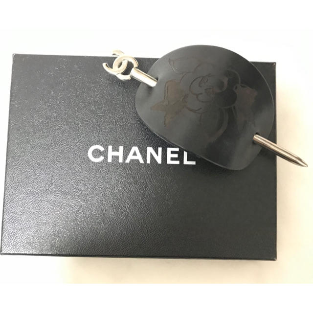 CHANEL(シャネル)の超美品　CHANEL ビンテージ　レア物　ココマーク ヘアアクセサリー　シャネル レディースのヘアアクセサリー(バレッタ/ヘアクリップ)の商品写真