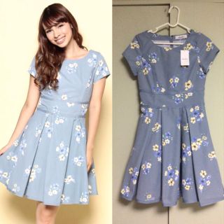 ダズリン(dazzlin)の花柄パイピングワンピース♡新品タグ付き(ミニワンピース)