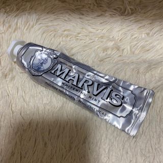 マービス(MARVIS)のMARVIS ホワイトニングミント(歯磨き粉)