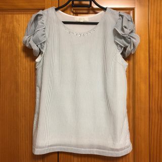 グローブ(grove)の美品 グローブ grove 半袖 ビジュー カットソー ブラウス(シャツ/ブラウス(半袖/袖なし))