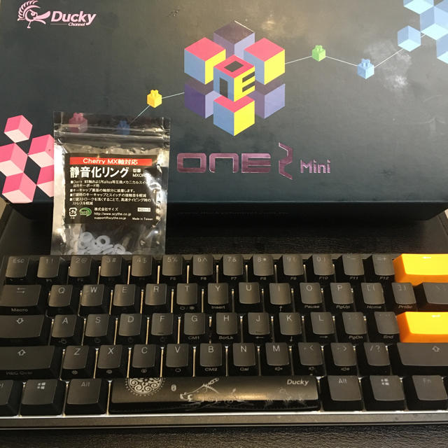 ⭐︎銀軸⭐︎Ducky One 2 Mini RGB 60% 黒⭐︎静音リング - PC周辺機器